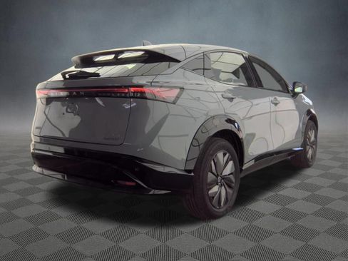Used 2024 Nissan Ariya AWD image 2