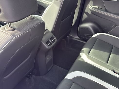 Used 2024 Buick Envision Sport Touring image 30