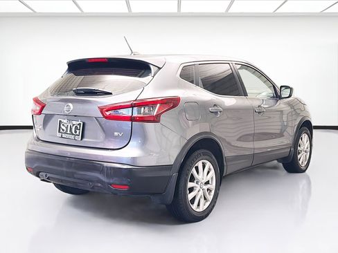 Used 2022 Nissan Rogue Sport S image 4