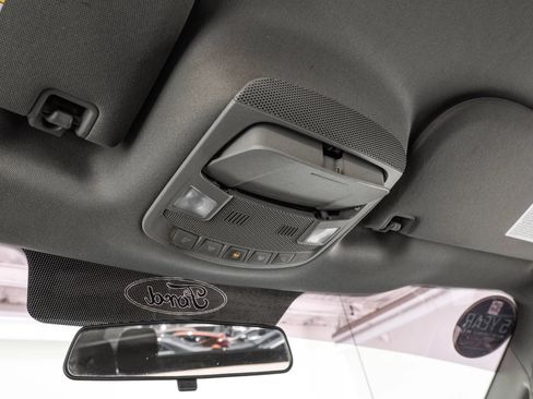 Used 2015 Ford F150 XLT AWD/4WD image 22