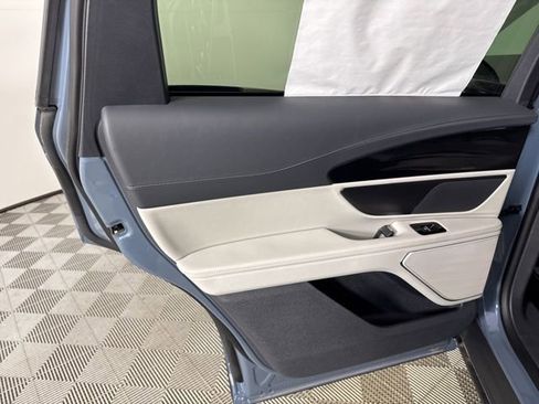 New 2026 Lincoln Nautilus Premier w/ Jet Appearance Package image 18