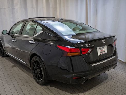 Used 2021 Nissan Altima 2.5 SL image 3