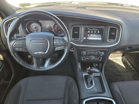 Used 2022 Dodge Charger SXT RWD image 6