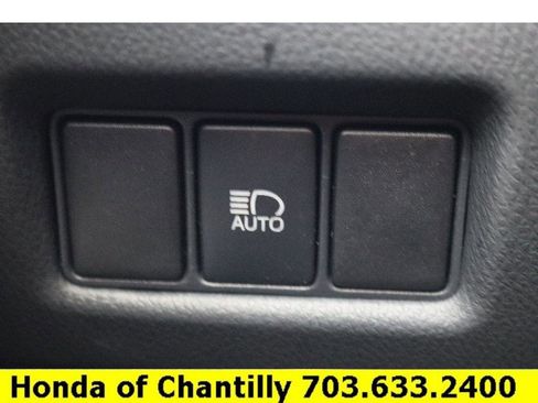 Used 2021 Toyota C-HR XLE image 15