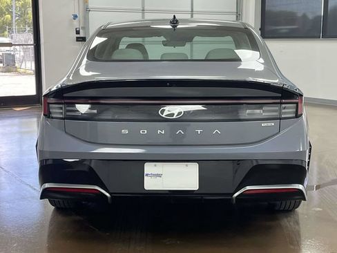 Used 2025 Hyundai Sonata SEL FWD image 6