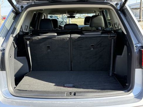 Used 2025 Volkswagen Atlas SE AWD/4WD image 26