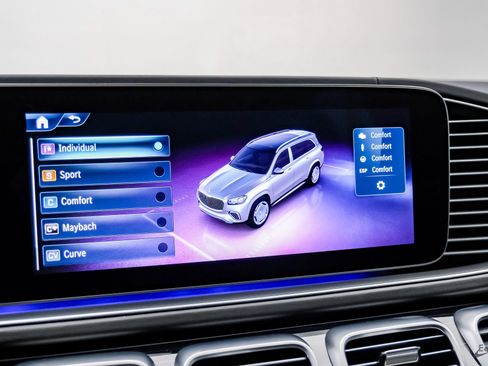 Used 2024 Mercedes-Benz Maybach GLS 600 4MATIC image 59