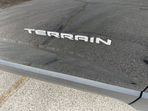 Used 2025 GMC Terrain Elevation image 13