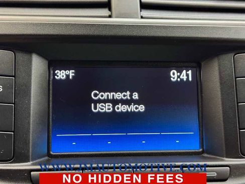 Used 2019 Ford Explorer XLT w/ Class III Trailer Tow Package image 27