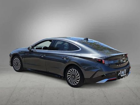 New 2025 Hyundai Sonata Limited image 6
