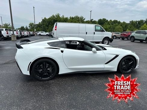 Used 2019 Chevrolet Corvette Stingray Coupe RWD image 6