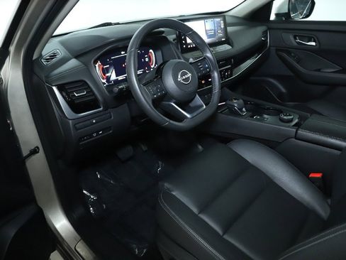 Certified 2024 Nissan Rogue SL image 17