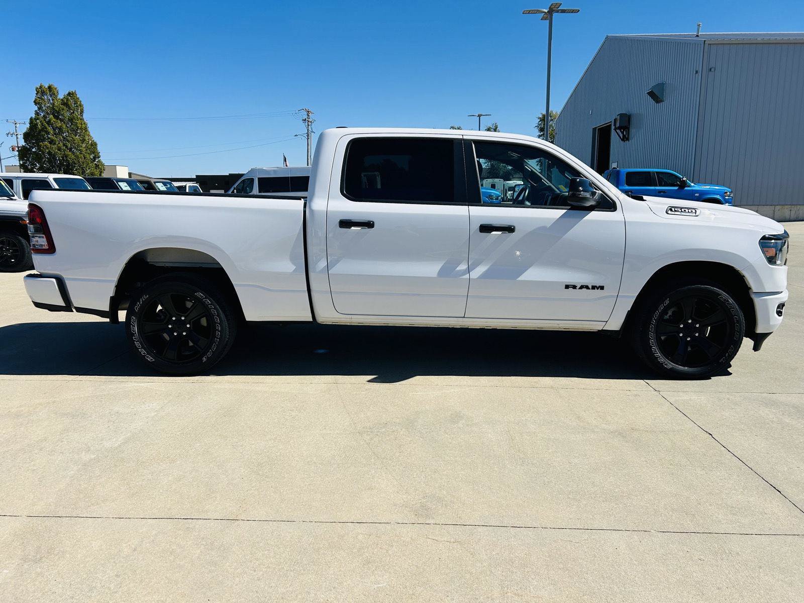 Used 2023 RAM 1500 Big Horn AWD/4WD image 38