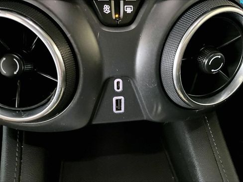 Used 2020 Chevrolet Blazer LT image 26