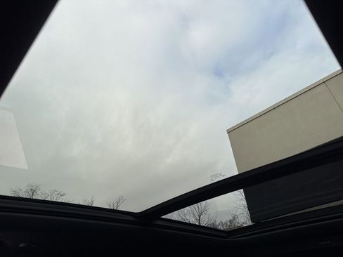 Used 2021 Jeep Grand Cherokee L Overland w/ Luxury Tech Group IV image 50