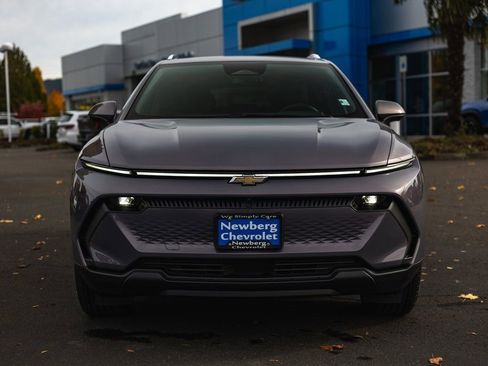 New 2026 Chevrolet Equinox EV LT image 26