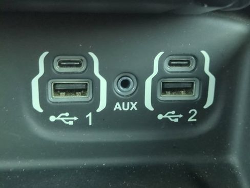 Used 2021 RAM 1500 Limited AWD/4WD image 23