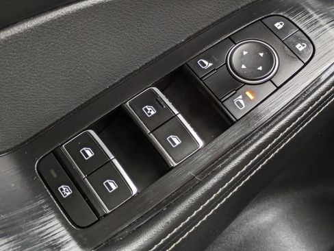 Used 2023 Nissan Rogue SL w/ SL Premium Package image 28