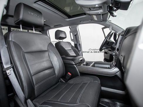 Used 2017 GMC Sierra 3500 Denali image 15