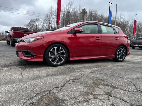 Used 2017 Toyota Corolla iM w/ All-Weather Mat Package image 3