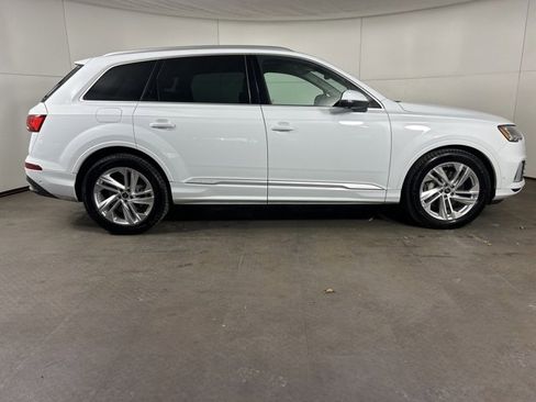Used 2023 Audi Q7 3.0T Prestige image 8
