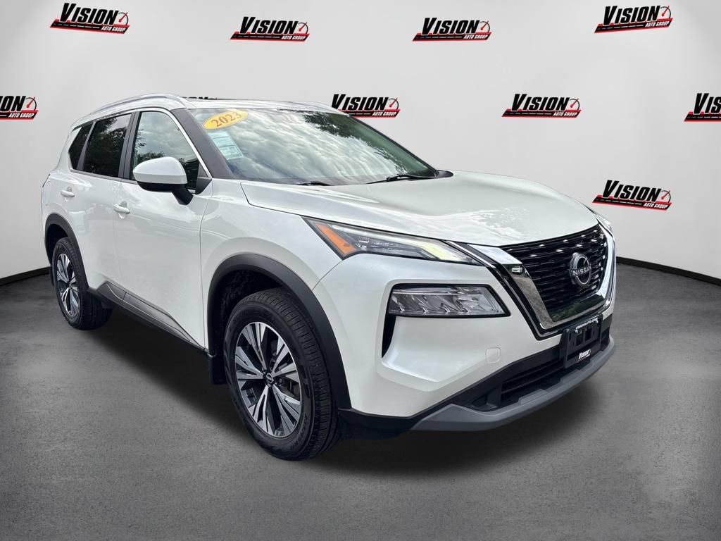 Certified 2023 Nissan Rogue SV w/ SV Premium B Package AWD/4WD image 3