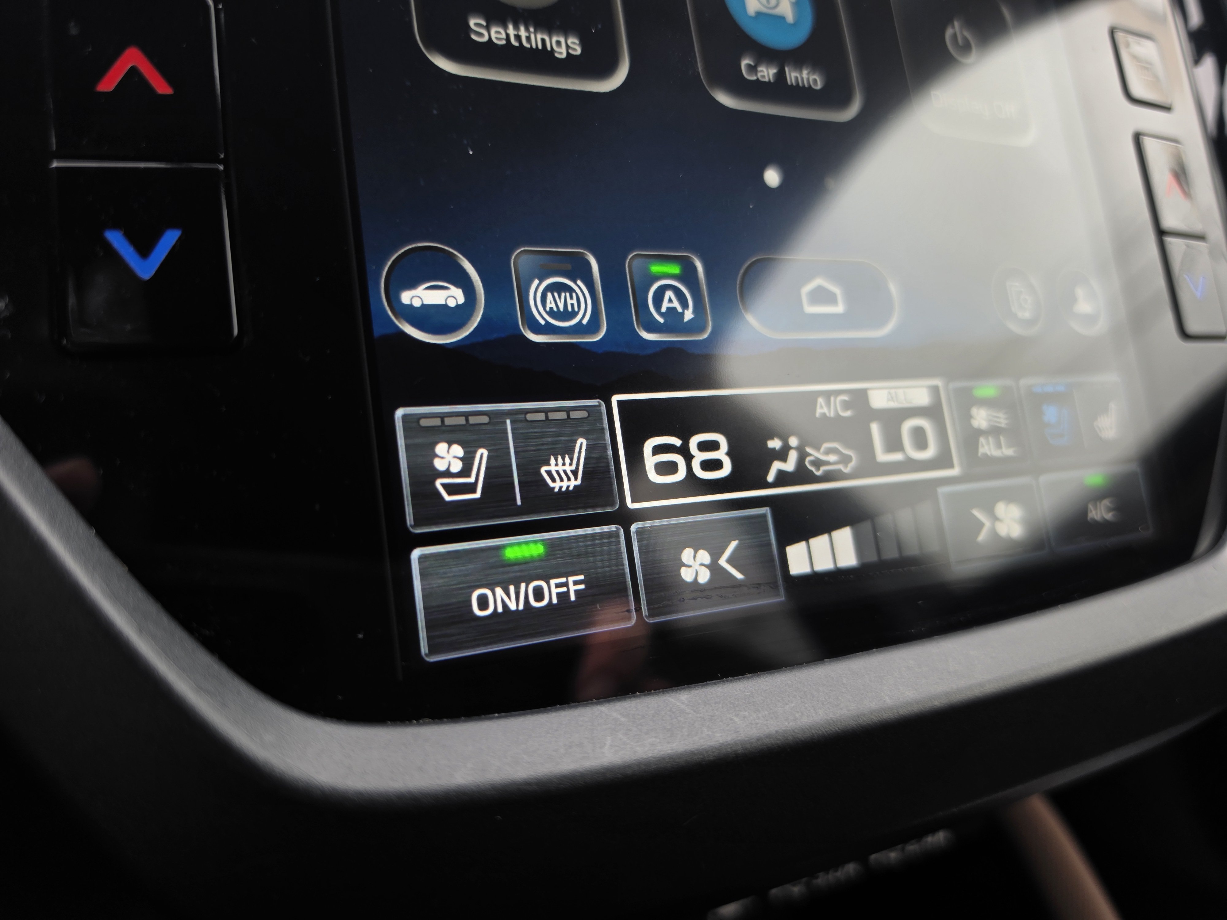 Used 2025 Subaru Forester Touring AWD/4WD image 27