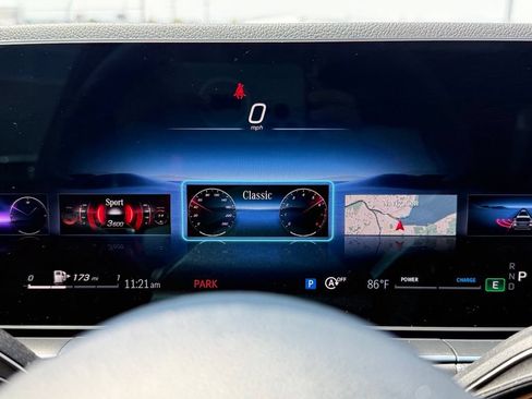 Used 2025 Mercedes-Benz GLE 450 4MATIC image 30