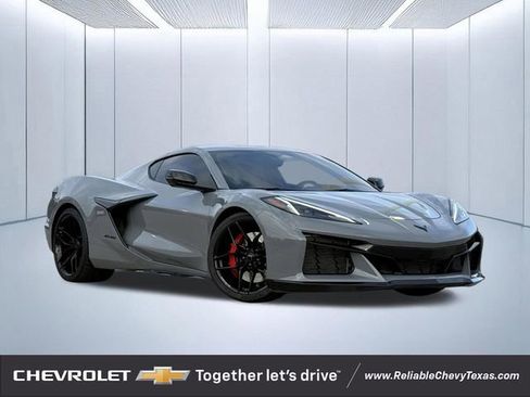 Used 2025 Chevrolet Corvette Z06 w/ Battery Protection Package RWD image 1