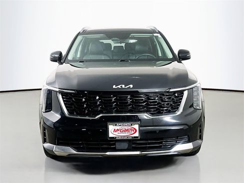 Certified 2025 Kia Sorento S w/ Panoramic Sunroof Package image 16
