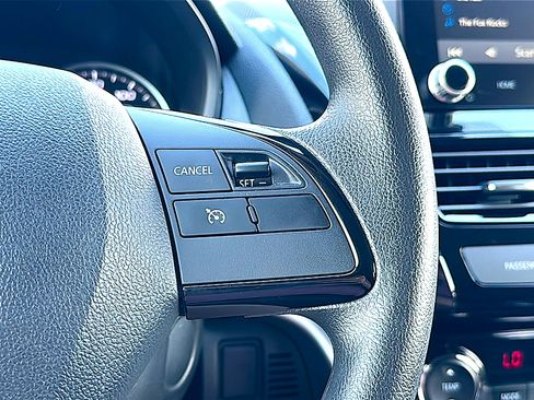 Used 2024 Mitsubishi Eclipse Cross LE image 30