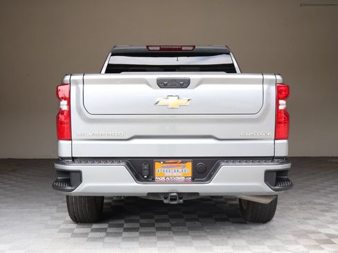 Used 2025 Chevrolet Silverado 1500 Custom RWD image 11