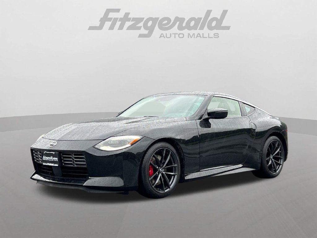 Used 2024 Nissan Z Performance w/ Floor Mat Package RWD image 2