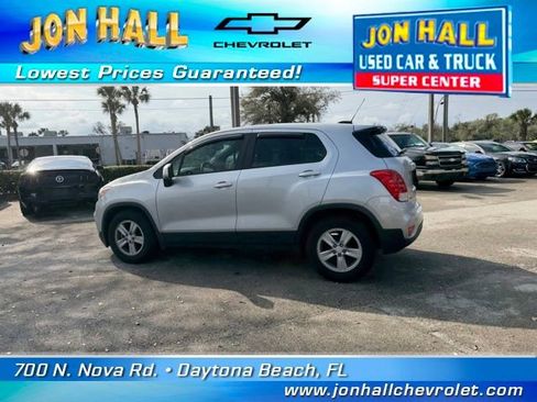 Used 2020 Chevrolet Trax LS w/ Tint and Cruise Package image 6