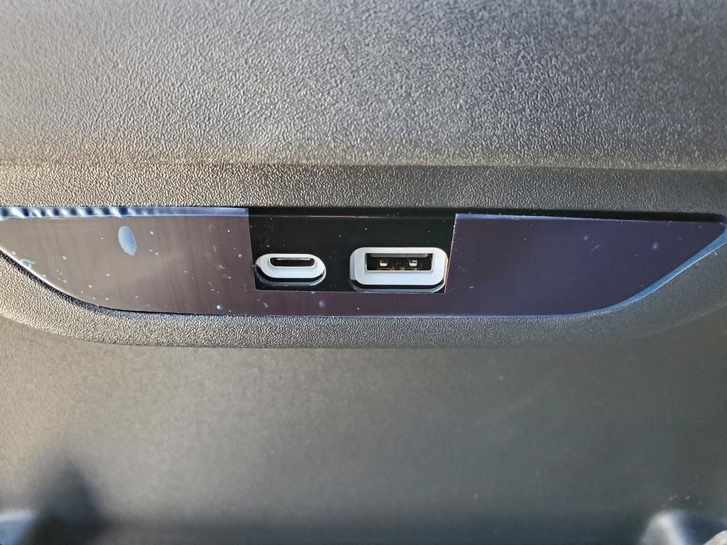 New 2027 Chrysler Pacifica Select AWD/4WD image 8