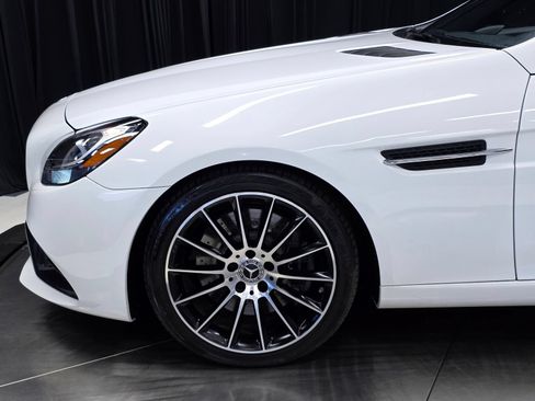 Used 2019 Mercedes-Benz SLC 300 image 37