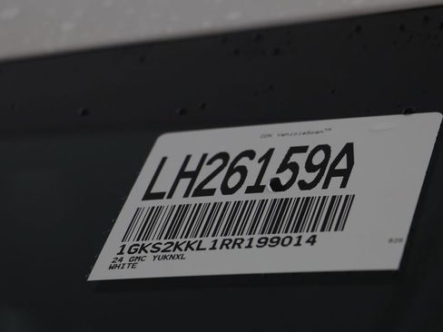 Used 2024 GMC Yukon XL Denali Ultimate image 27