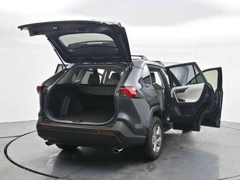 Used 2025 Toyota RAV4 XLE image 44