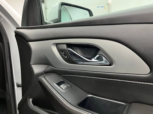 Used 2022 Chevrolet Traverse LT w/ LPO, Floor Liner Package image 25