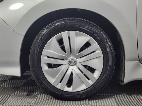 Used 2025 Nissan Leaf S FWD image 22