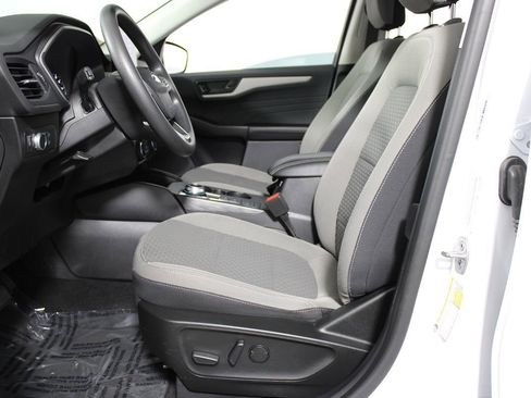 Used 2022 Ford Escape SE image 8