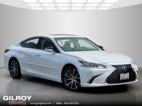 Used 2022 Lexus ES 300h w/ Premium Package FWD image 1