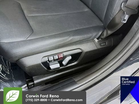 Used 2018 BMW 320i xDrive Sedan AWD/4WD image 23