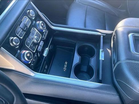 Used 2023 GMC Yukon Denali image 15