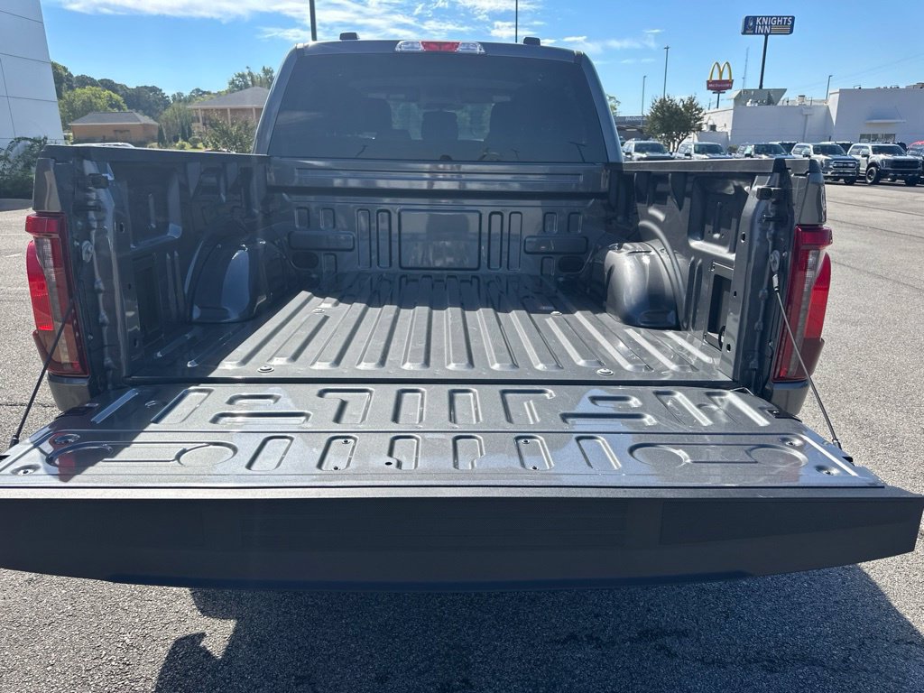 Used 2026 Ford F150 XLT RWD image 10