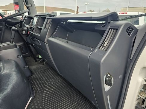 New 2024 Chevrolet Low Cab Forward image 21