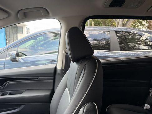 New 2026 Honda Odyssey Touring image 10