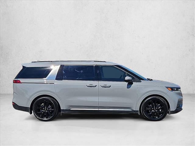 Used 2023 Kia Carnival SX Prestige FWD image 4