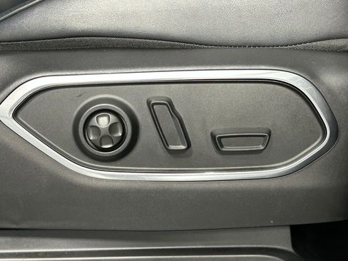 Used 2022 Jeep Wagoneer Series II image 11