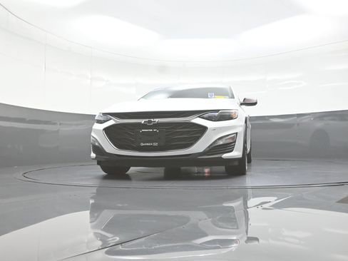 Used 2022 Chevrolet Malibu LT w/ Redline Edition FWD image 10